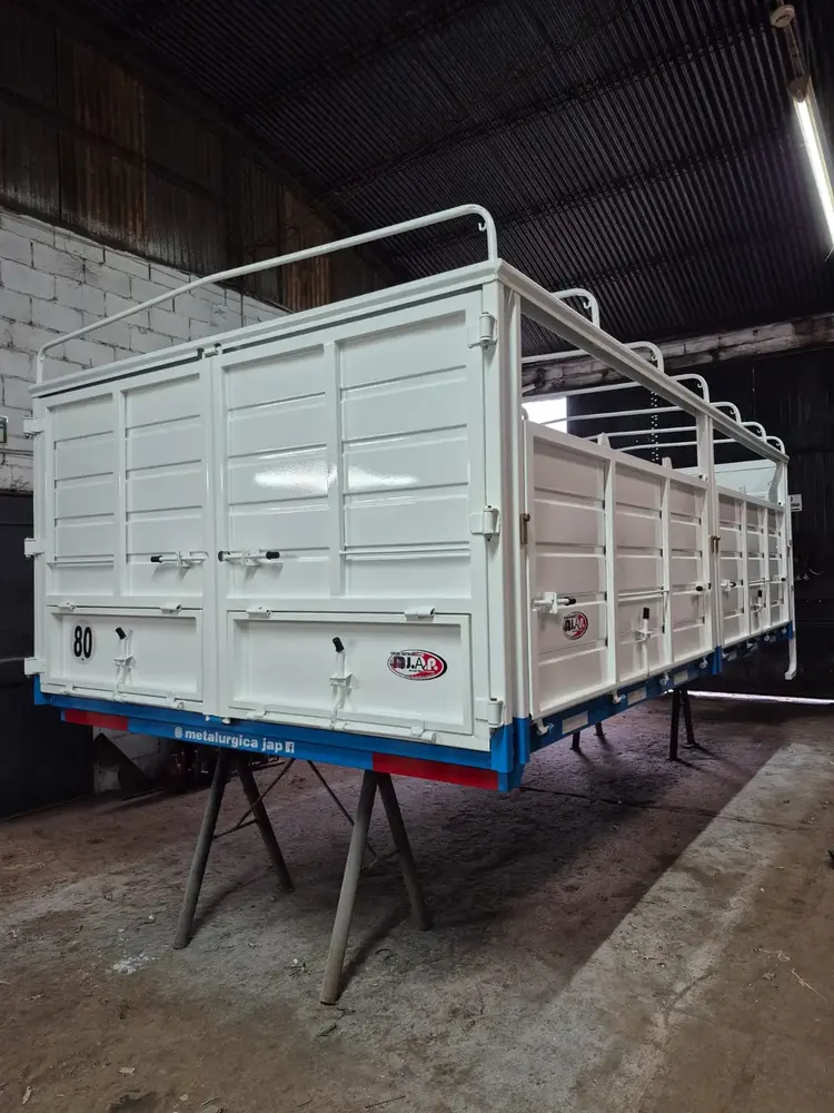 Taller metalúrgico MJAP - Fabricación de trailers y carrocerías en Villa María, Córdoba